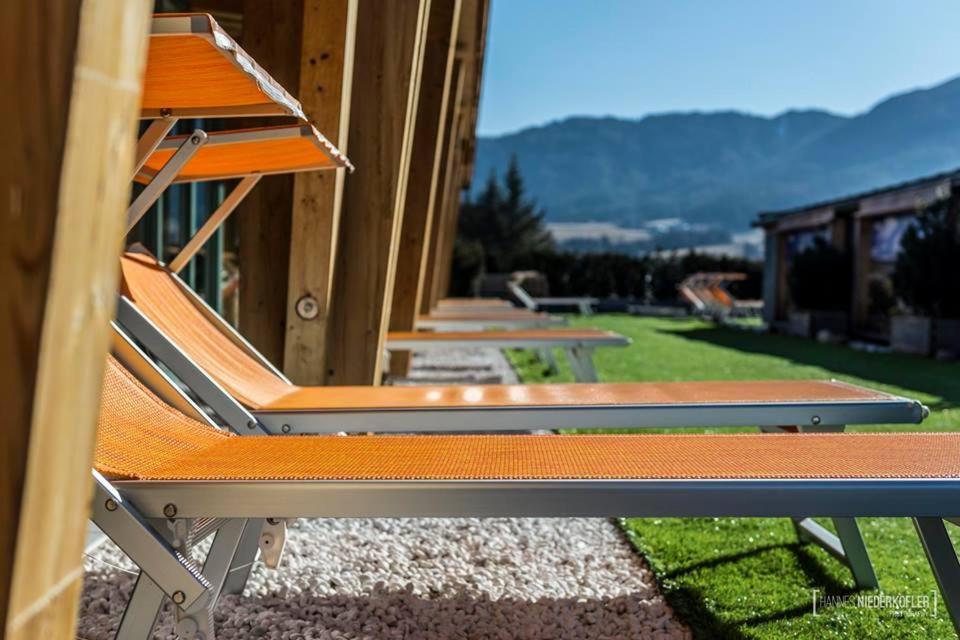Alping Apartments Brunico Bagian luar foto