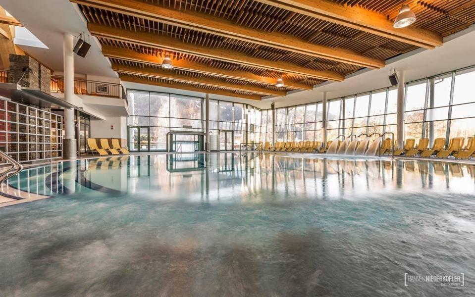 Alping Apartments Brunico Bagian luar foto