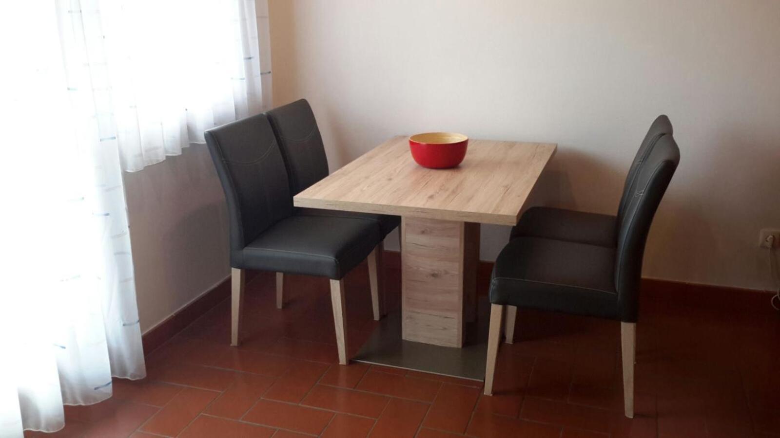 Alping Apartments Brunico Bagian luar foto