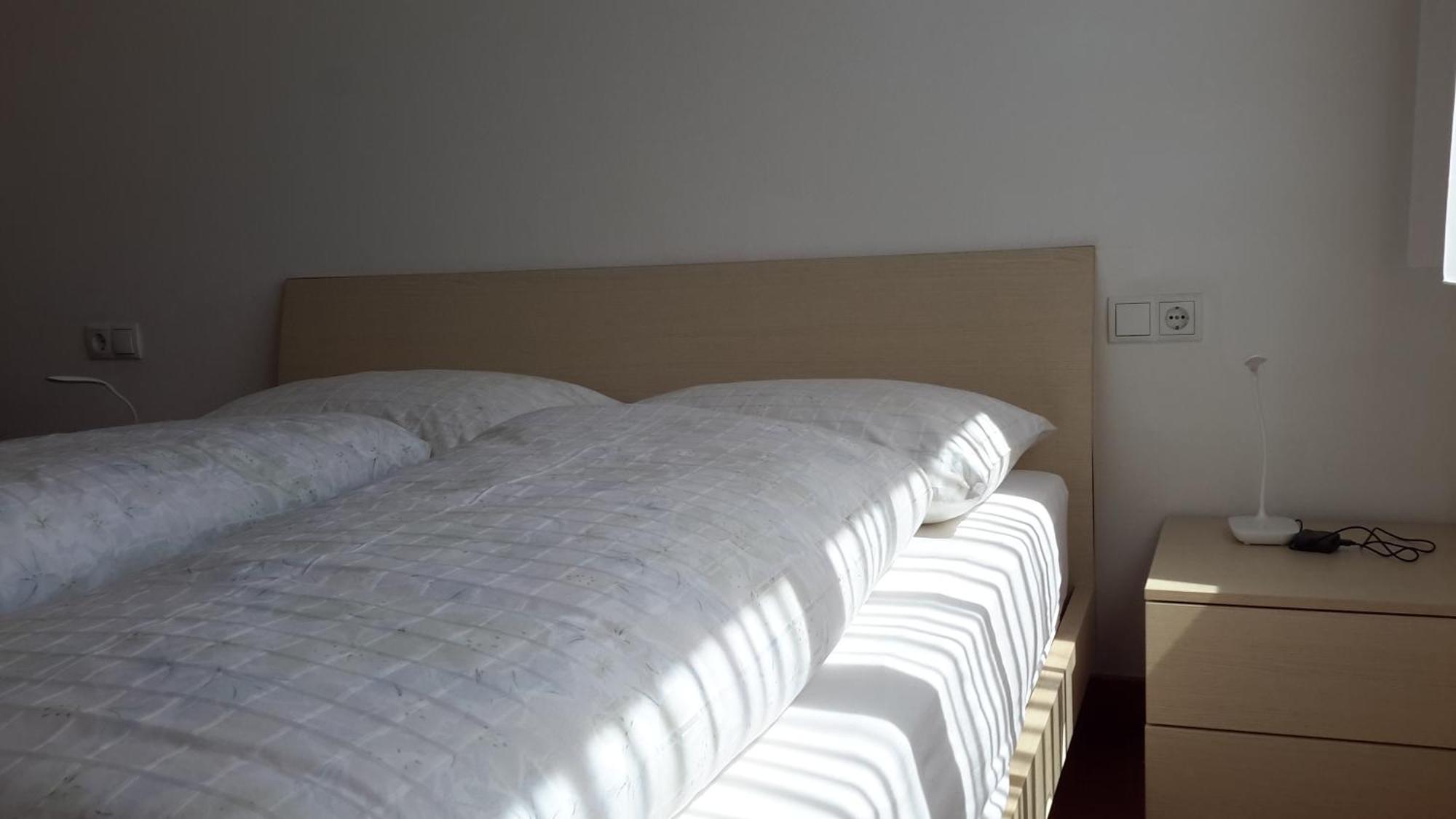 Alping Apartments Brunico Bagian luar foto