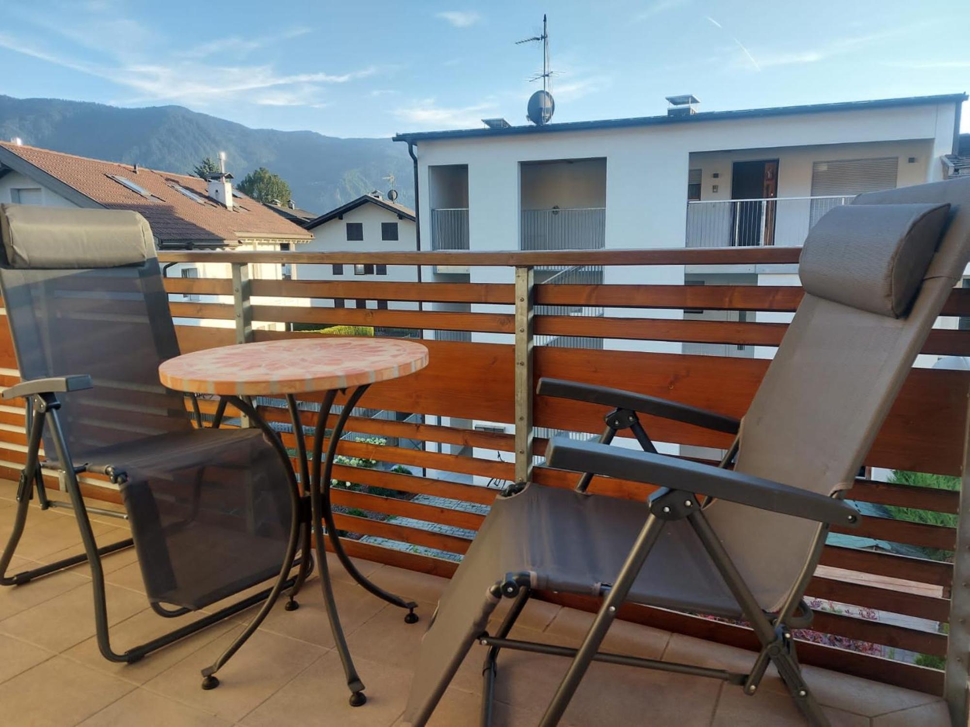 Alping Apartments Brunico Bagian luar foto